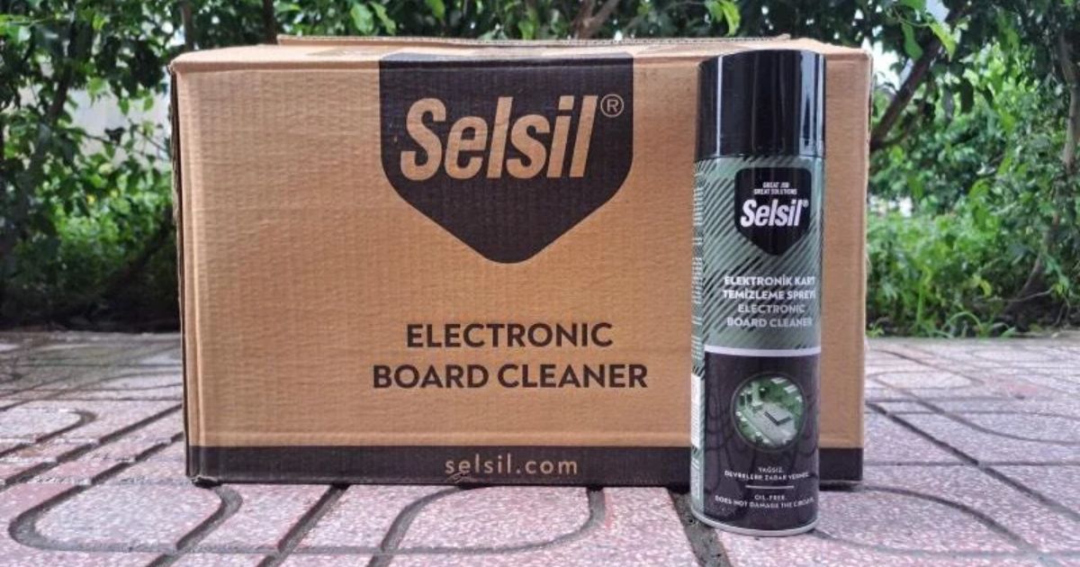 Chai Xịt Tẩy Rửa Bo Mạch Selsil Circuit Có Thực Sự An Toàn Cho Linh Kiện?