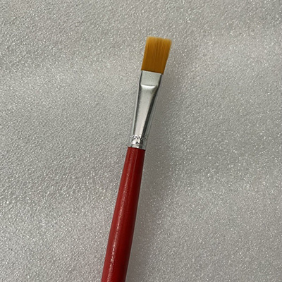 Cọ vẽ đầu dẹp cán đỏ