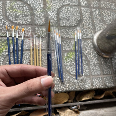 Cọ vẽ cán xanh đầu nhọn