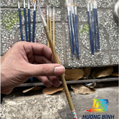 Cọ vẽ lông trắng nhỏ