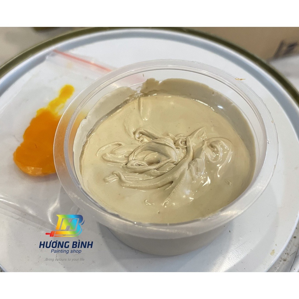 Matit trám bề mặt dàn áo xe